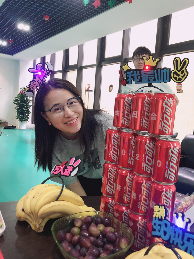 八月集體生日會 | 與久違的祝?；馃嵯嘧?  src="/uploads/allimg/210903/1-210Z3142023A9.jpg" /></p>
<p><img alt=