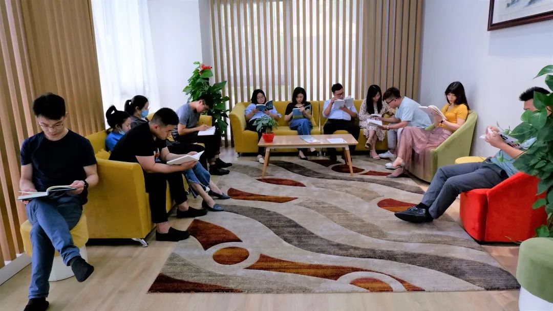 感受文字之美，共享閱讀之樂 | 寶開與燎申智城共同舉辦成長專場讀書活動