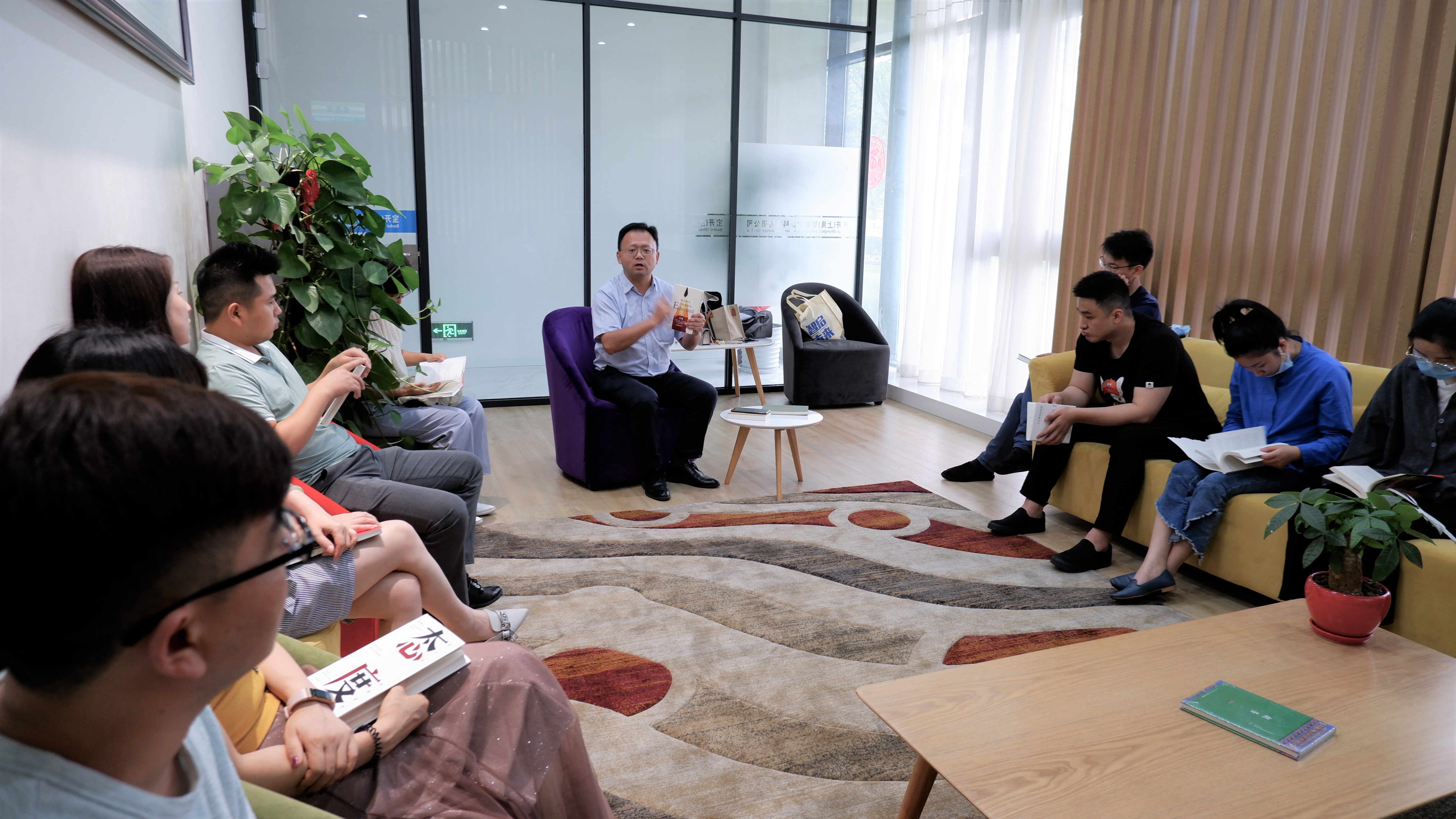 感受文字之美，共享閱讀之樂 | 寶開與燎申智城共同舉辦成長專場讀書活動