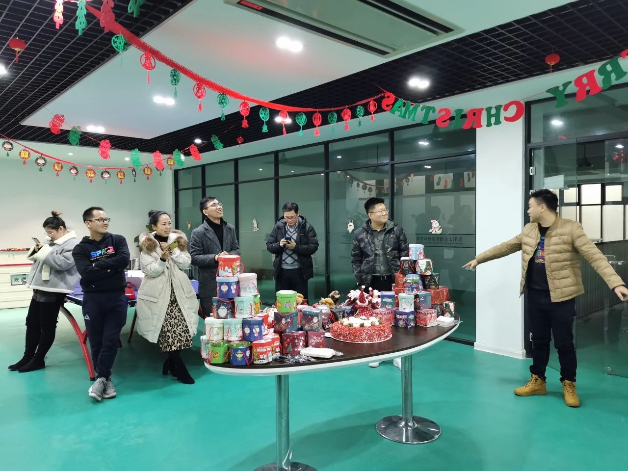 圣誕主題生日趴 | 濃情暖意平安夜，誕愿有你共前行