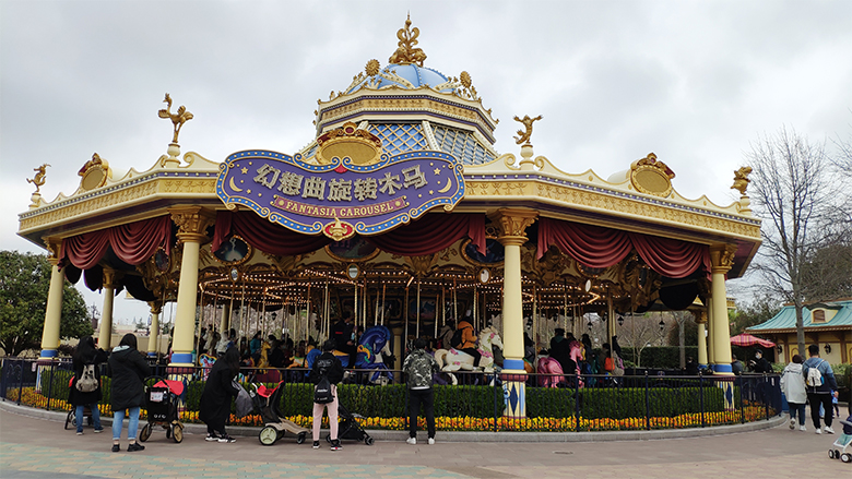 Happy Women’s Day | 歡度三八節(jié)，我們相約上海迪士尼樂園